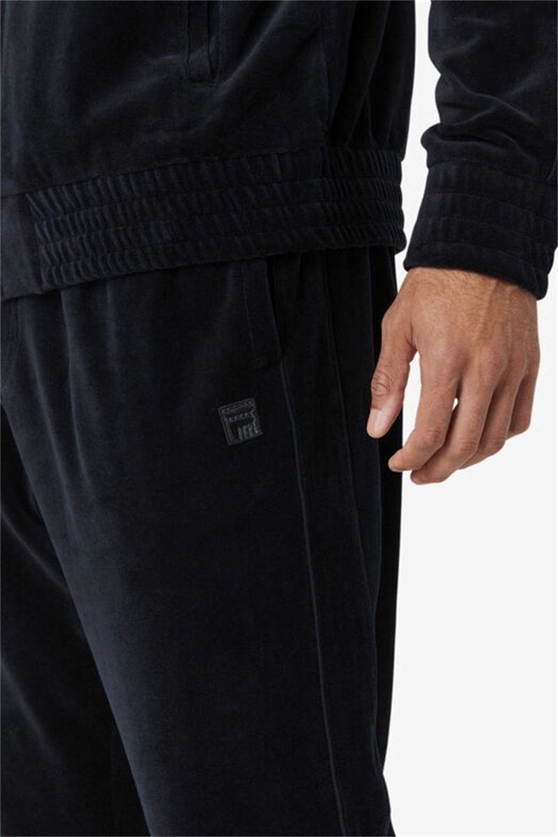Black Men's Fila Deverall Velour Pants | Saudi Arabia-135642