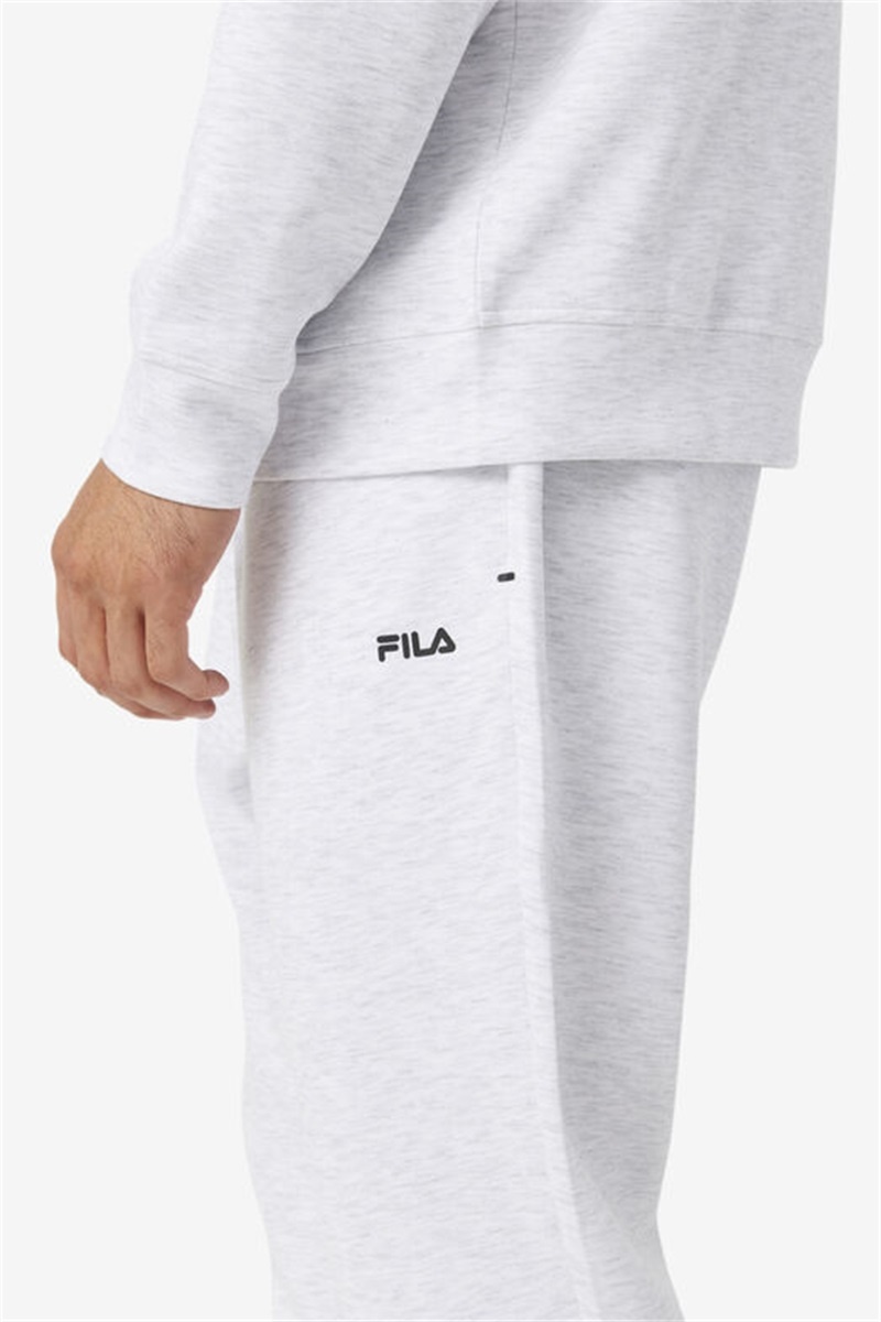 Black Men's Fila Himmat Joggers | Saudi Arabia-395401