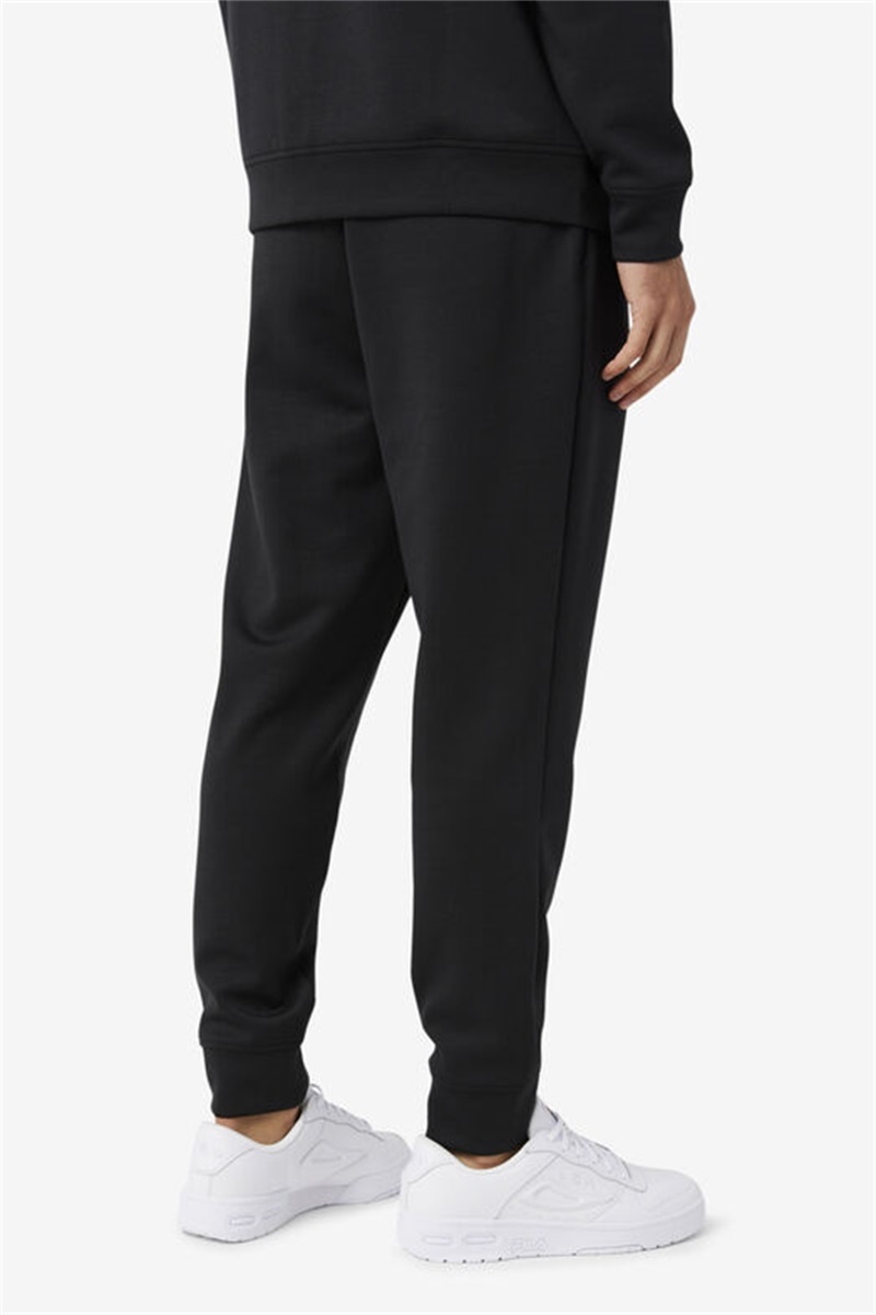 Black Men's Fila Himmat Joggers | Saudi Arabia-472613