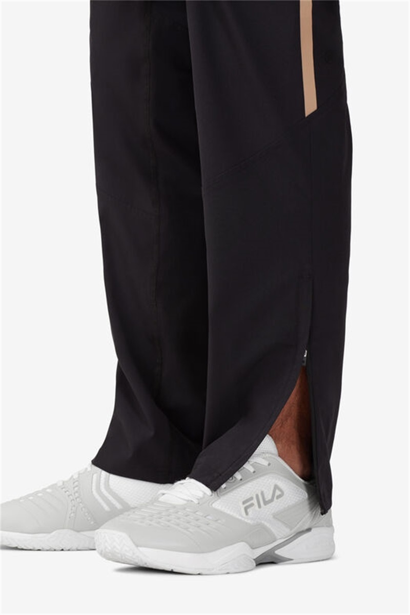 Black Men's Fila Wild Card Pants | Saudi Arabia-348725