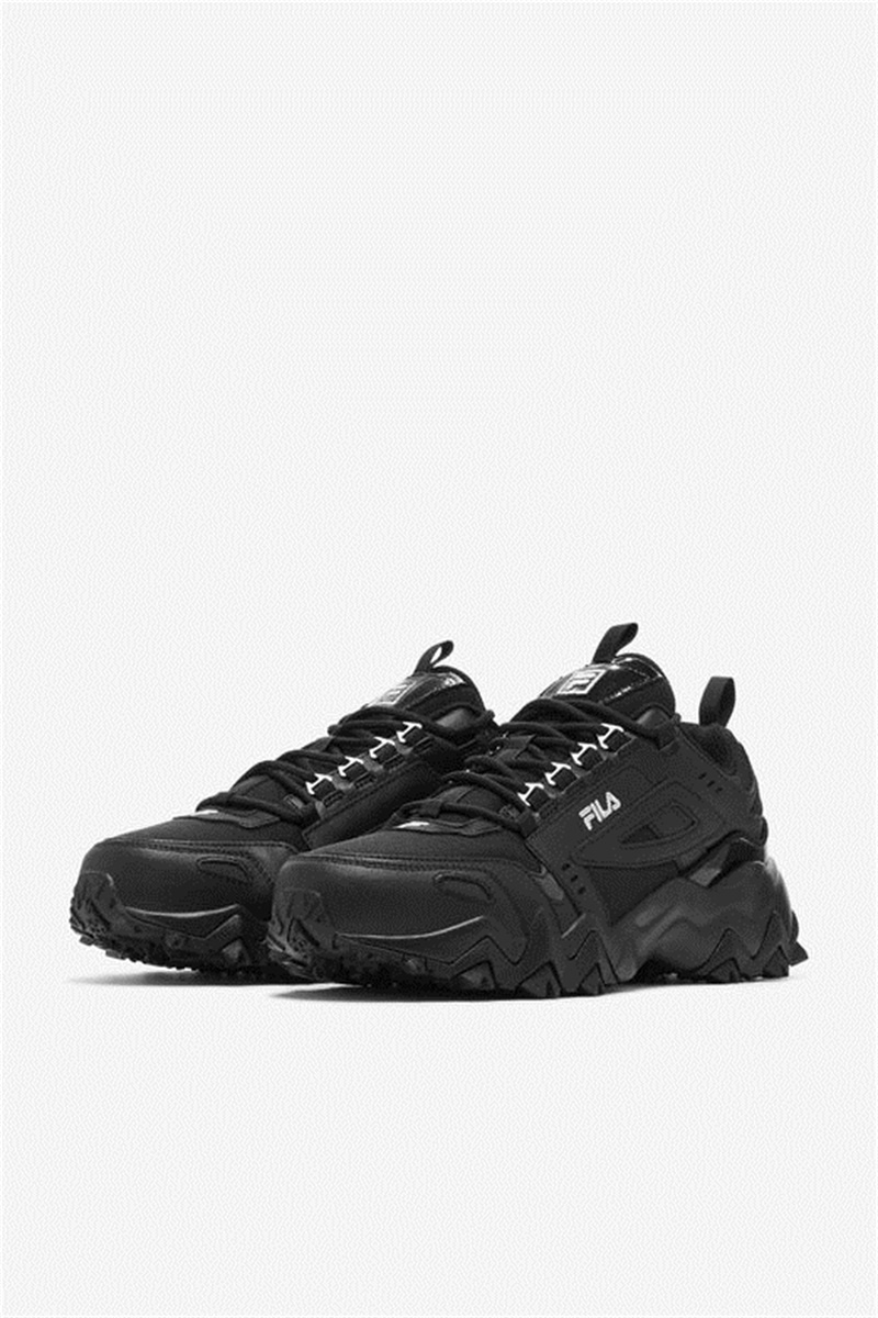 Black / Metal Silver Men's Fila Oakmont Tr Shoes | Saudi Arabia-428167