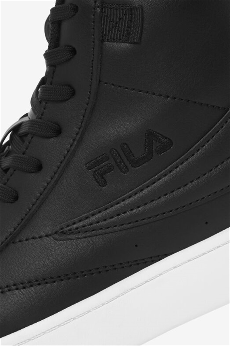 Black / White Women's Fila Gennaio Sneakers | Saudi Arabia-587961