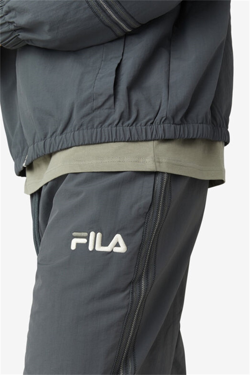 Grey Men's Fila Nasir Wind Pants | Saudi Arabia-807354