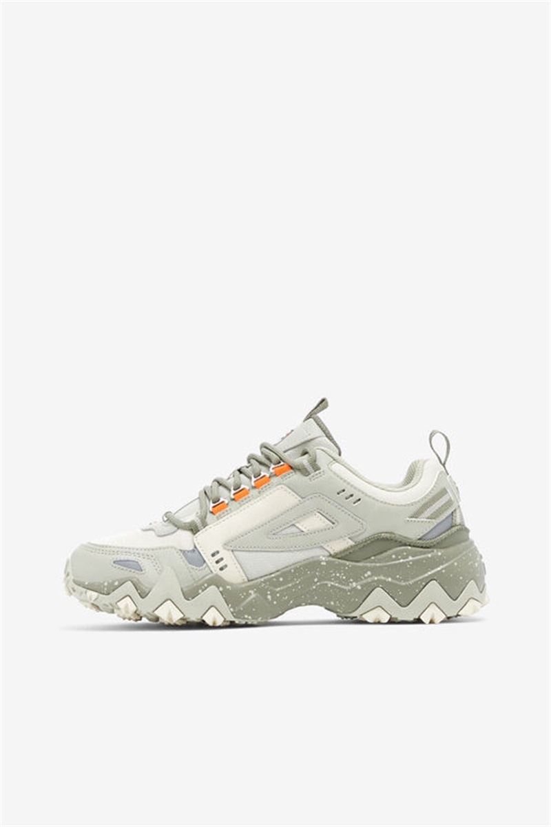 White Women's Fila Oakmont Tr Sneakers | Saudi Arabia-261398